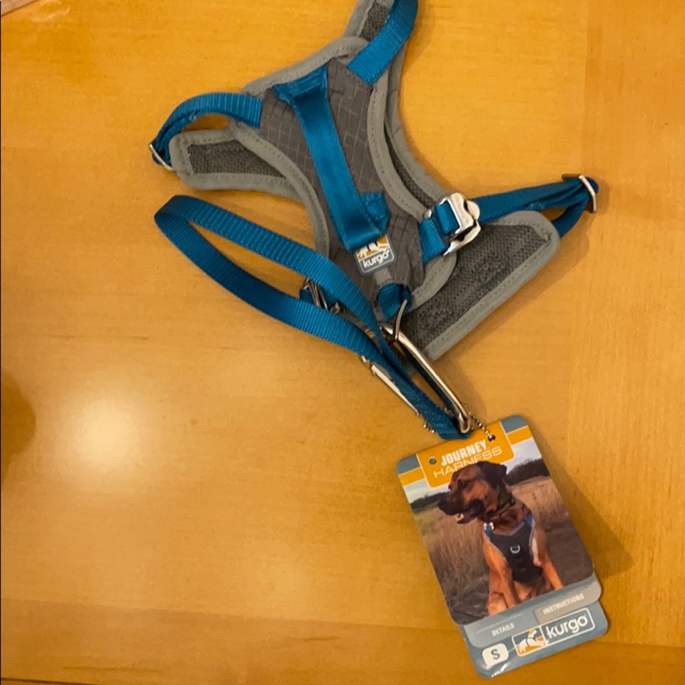 Kurgo active and travel harness